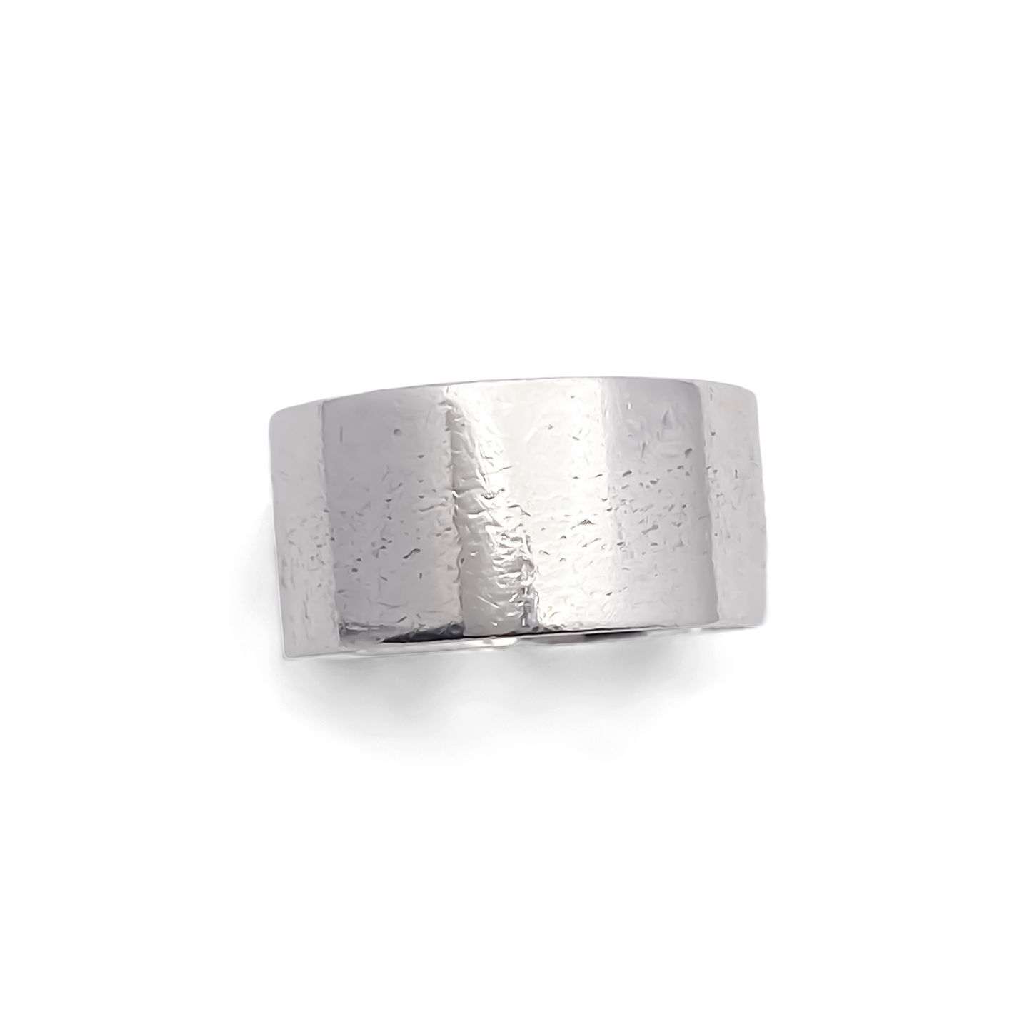 Moca Jewellery Chike's ring, band ring men in polished silver or gold with a sleek design and free shipping