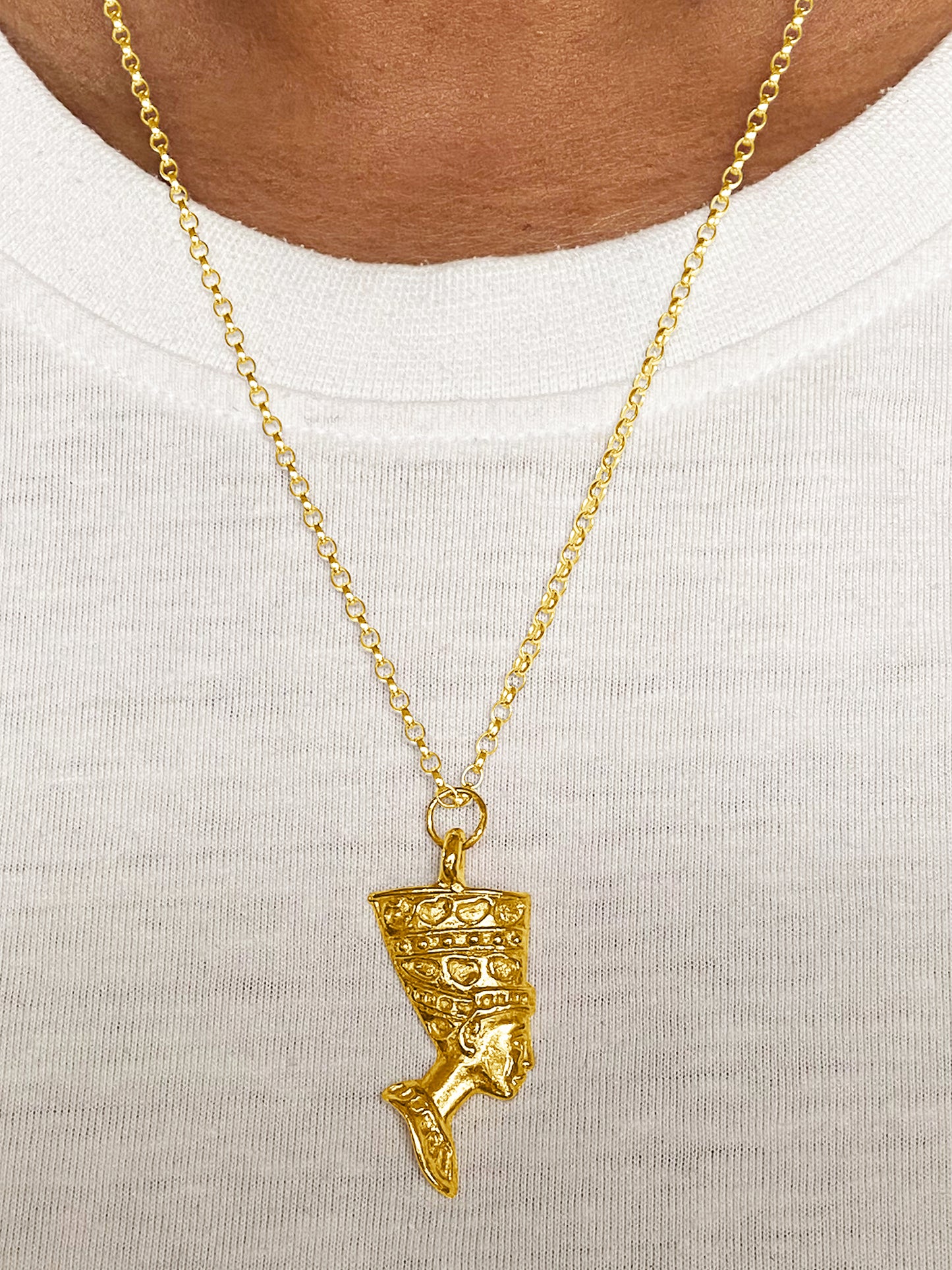 Handcrafted Nefertiti pendant in gold with intricate detailing of Egypt’s queen and her regal presence MOCA Jewellery