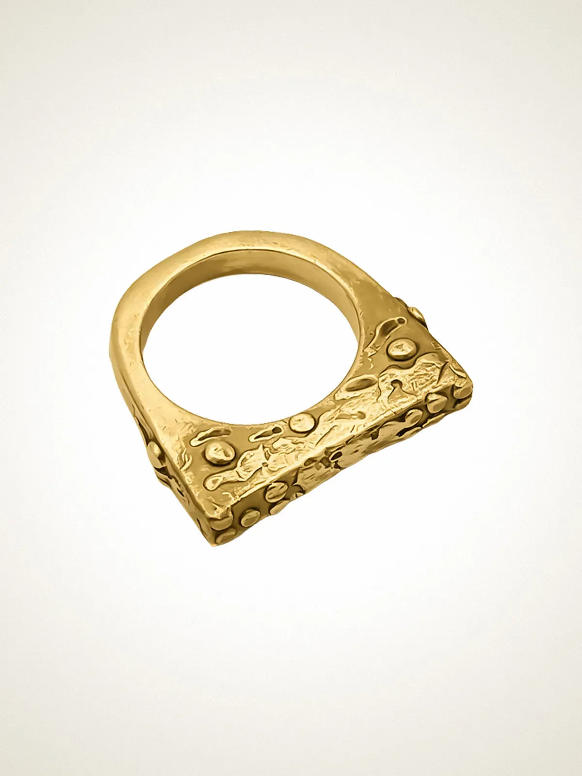 Handmade Slender Textured Ring luxury jewelry, Patina, luxurious look, front view