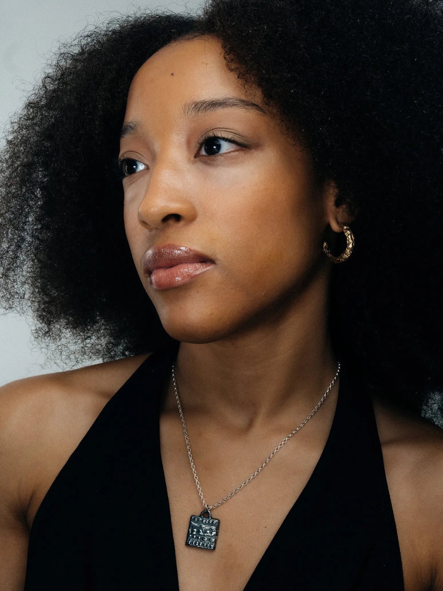 Handmade Dotty Necklace luxury jewelry, premium metal, luxurious look, front view