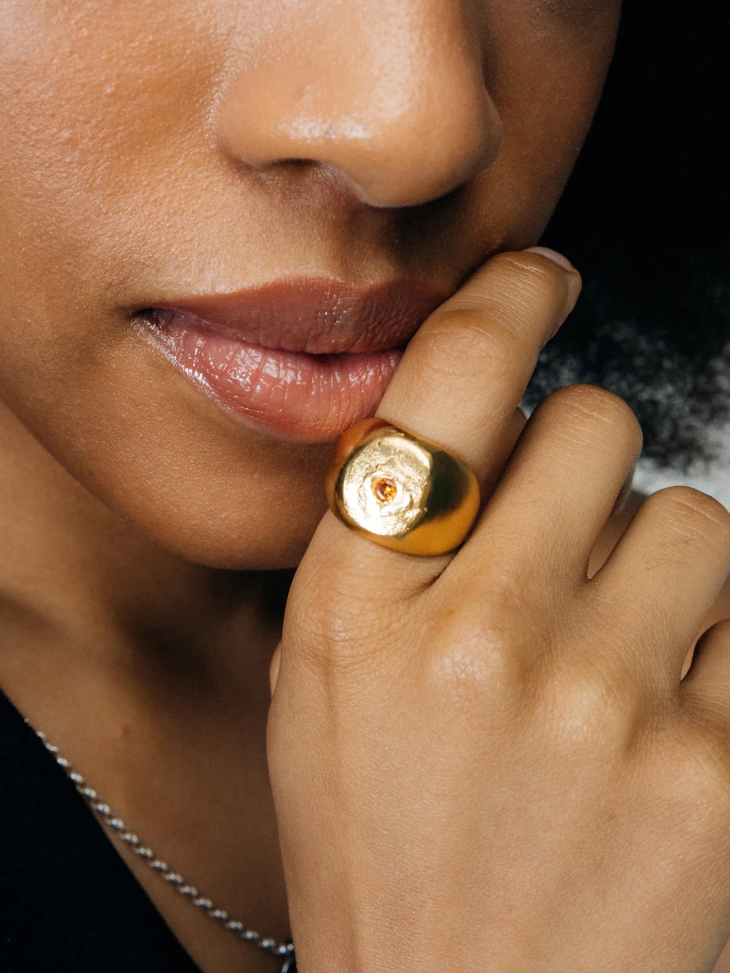 Round Signet Gem Ring unique handcrafted ring, Sterling silver, statement piece, product detail