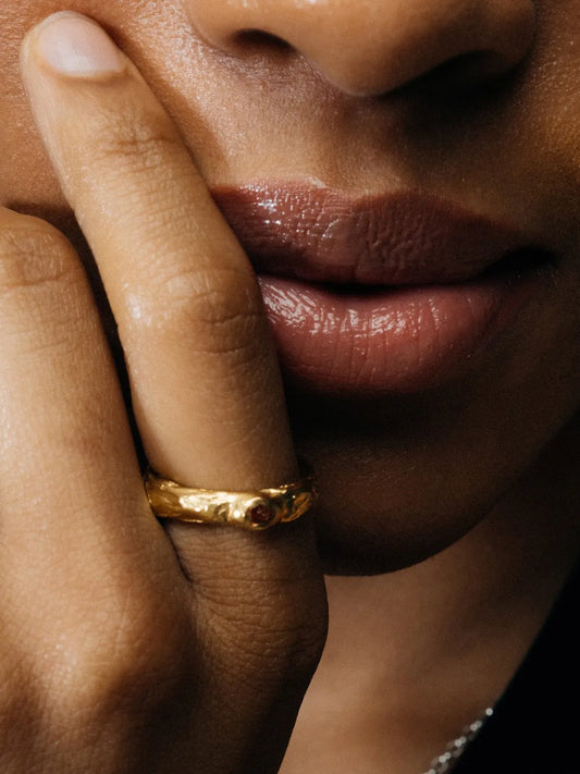 Obi Ring handmade luxury ring, 18ct Gold Vermeil finish, sophisticated style, close-up