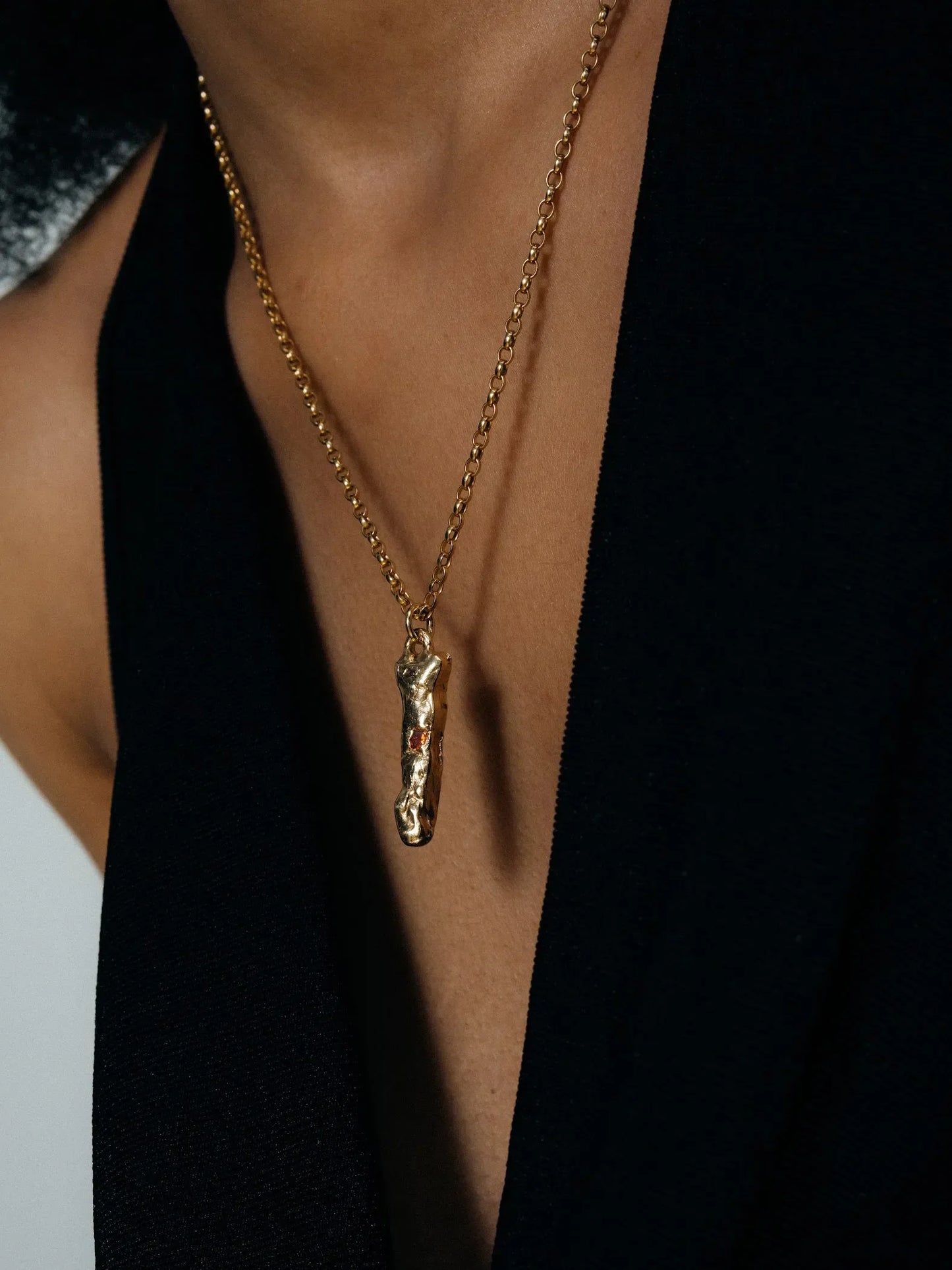 Handmade Branch Gem Necklace luxury jewelry, premium metal, luxurious look, front view