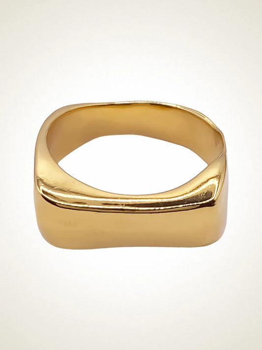 Handcrafted Grace Bow Ring in 18ct Gold Vermeil, artisan jewelry, elegant design