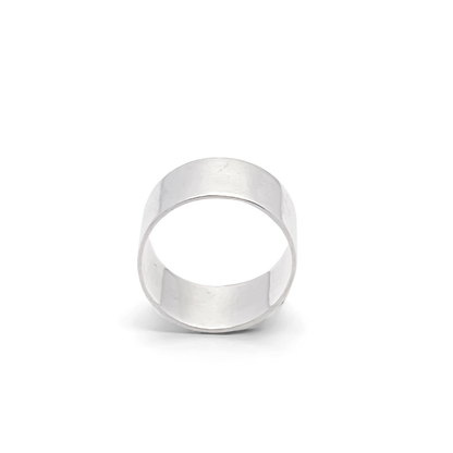 Moca Jewellery Chike's ring band ring men in silver or gold with sleek design and free shipping option