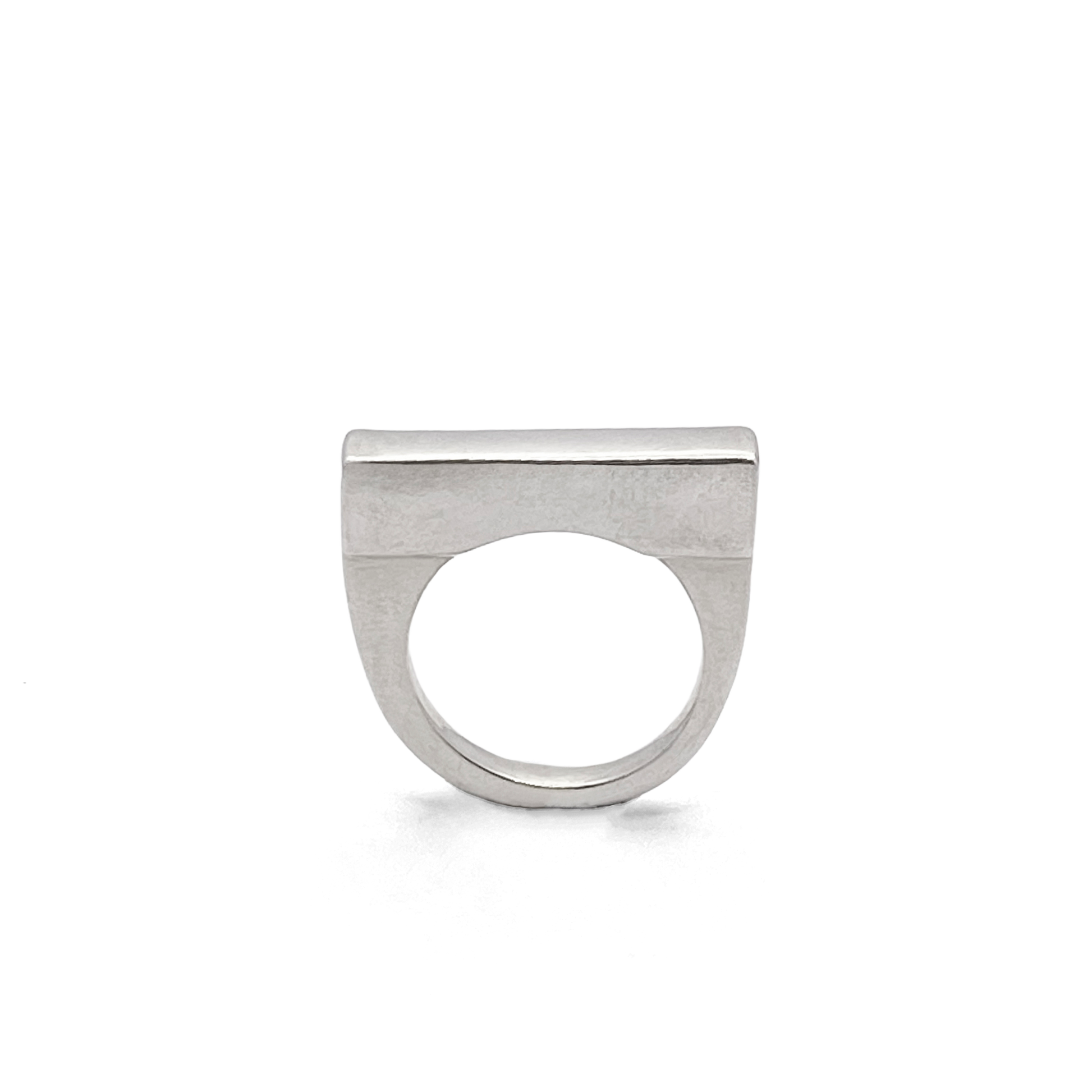 Moca Jewellery flat ring gold silver free shipping sleek ring with modern design and polished finish