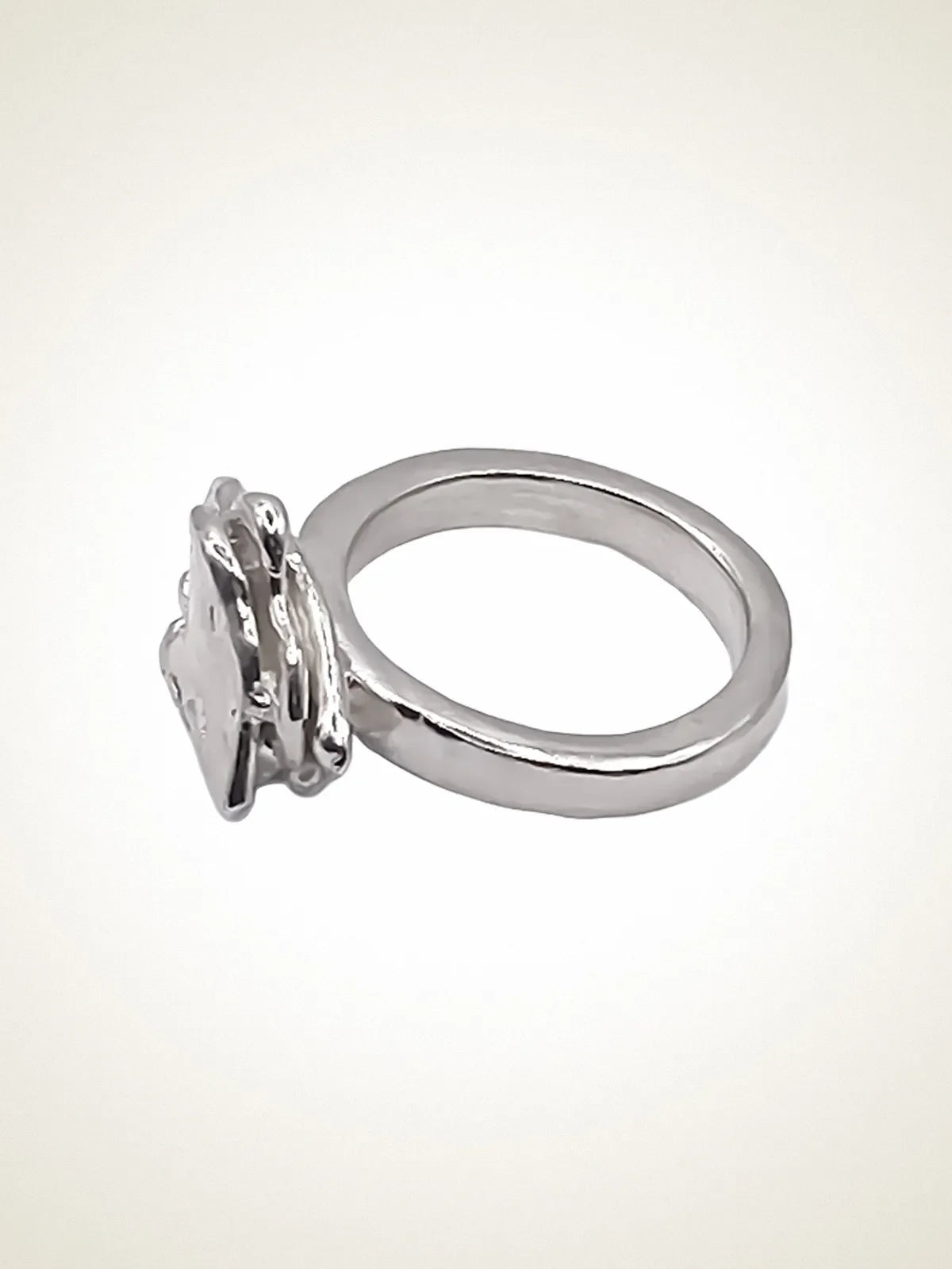 "Flower" ring artisan designer ring in 18ct Gold Vermeil, chic style, different perspective