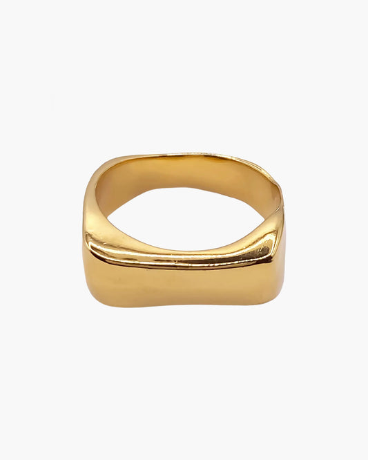 Handcrafted Grace Bow Ring in 22ct Gold Vermeil, artisan jewellery
