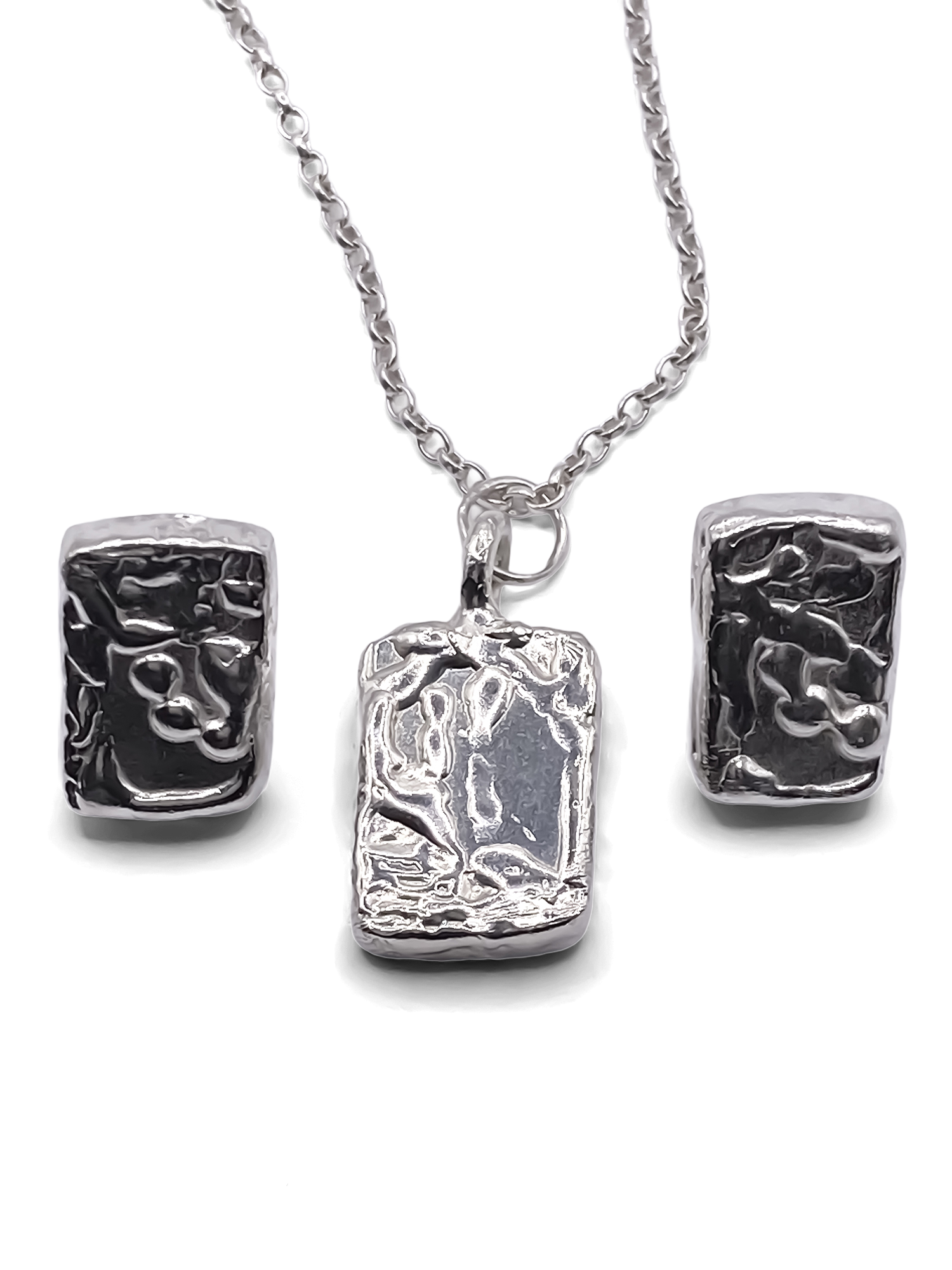 Rectangular sculpted jewellery set with earrings and pendant, sleek textured silver or gols, delicate and minimal with free shipping