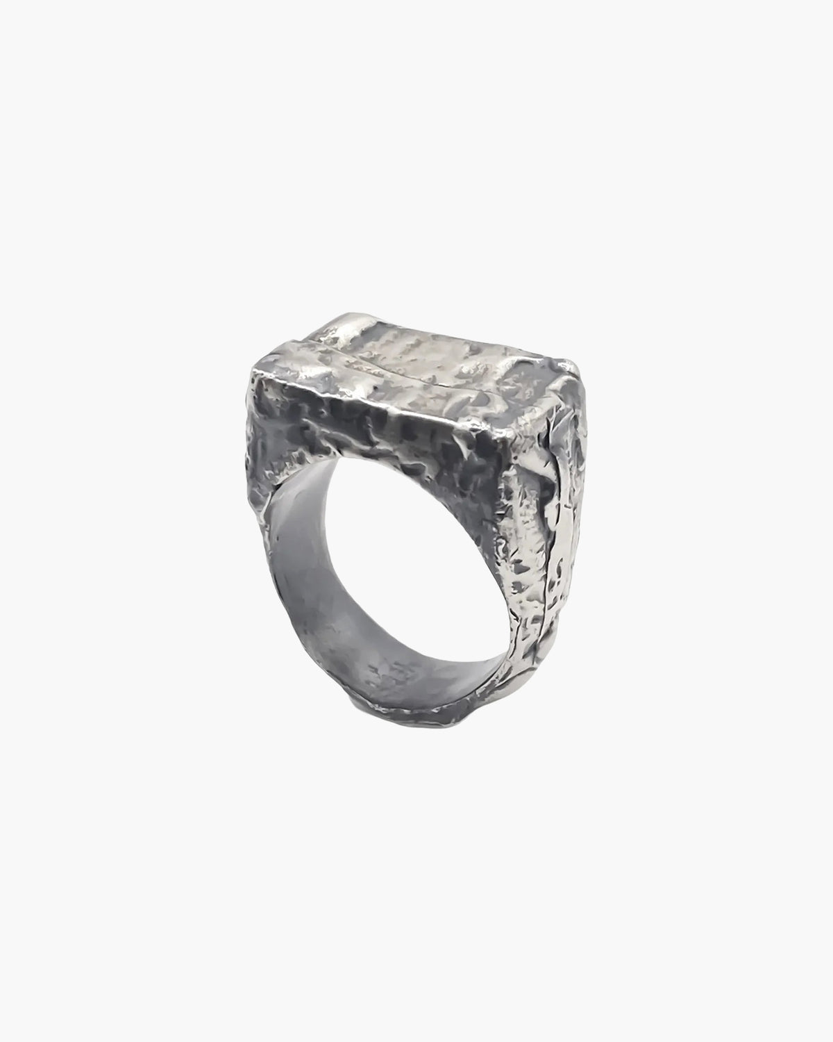 Handcrafted Rosa Signet Ring in Patina, artisan jewelry, geometric design, detailed view