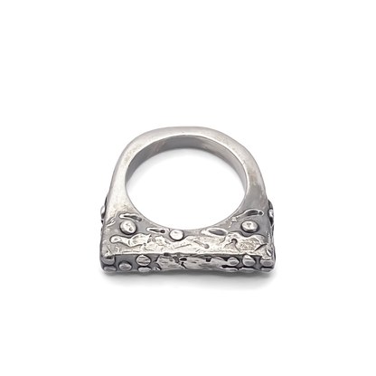Slender unique Textured Ring oxidised gold or silver free shipping with an artistic design and a modern finish